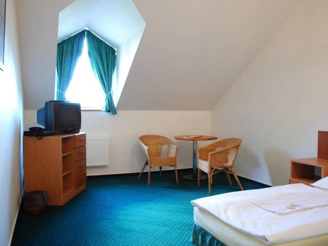 Restaurace a penzion Oáza